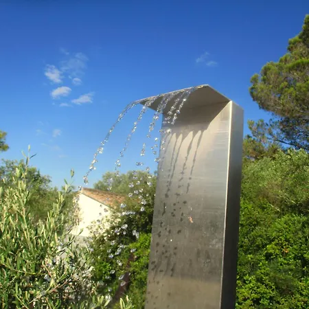 Le Mazet D'uzes Vila