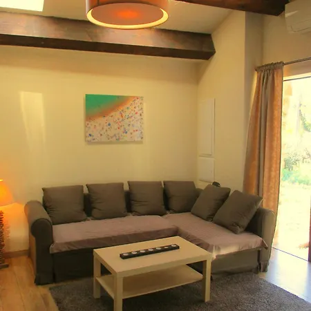 Вилла Le Mazet D'uzes Юзес