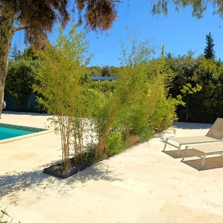 Le Mazet D'uzes Vila Uzès